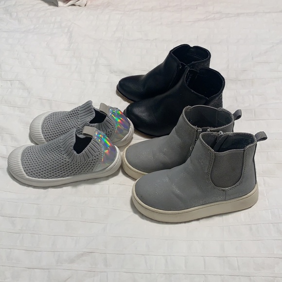 Lot of size 7 Cat and Jack boots and shoes - Picture 2 of 4